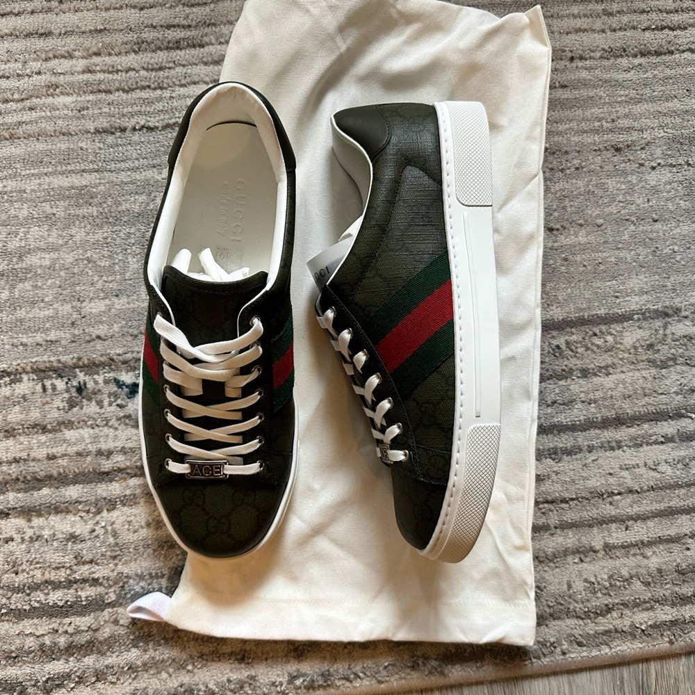 New GUCCI Men's Ace Sneakers - Picture 7 of 7